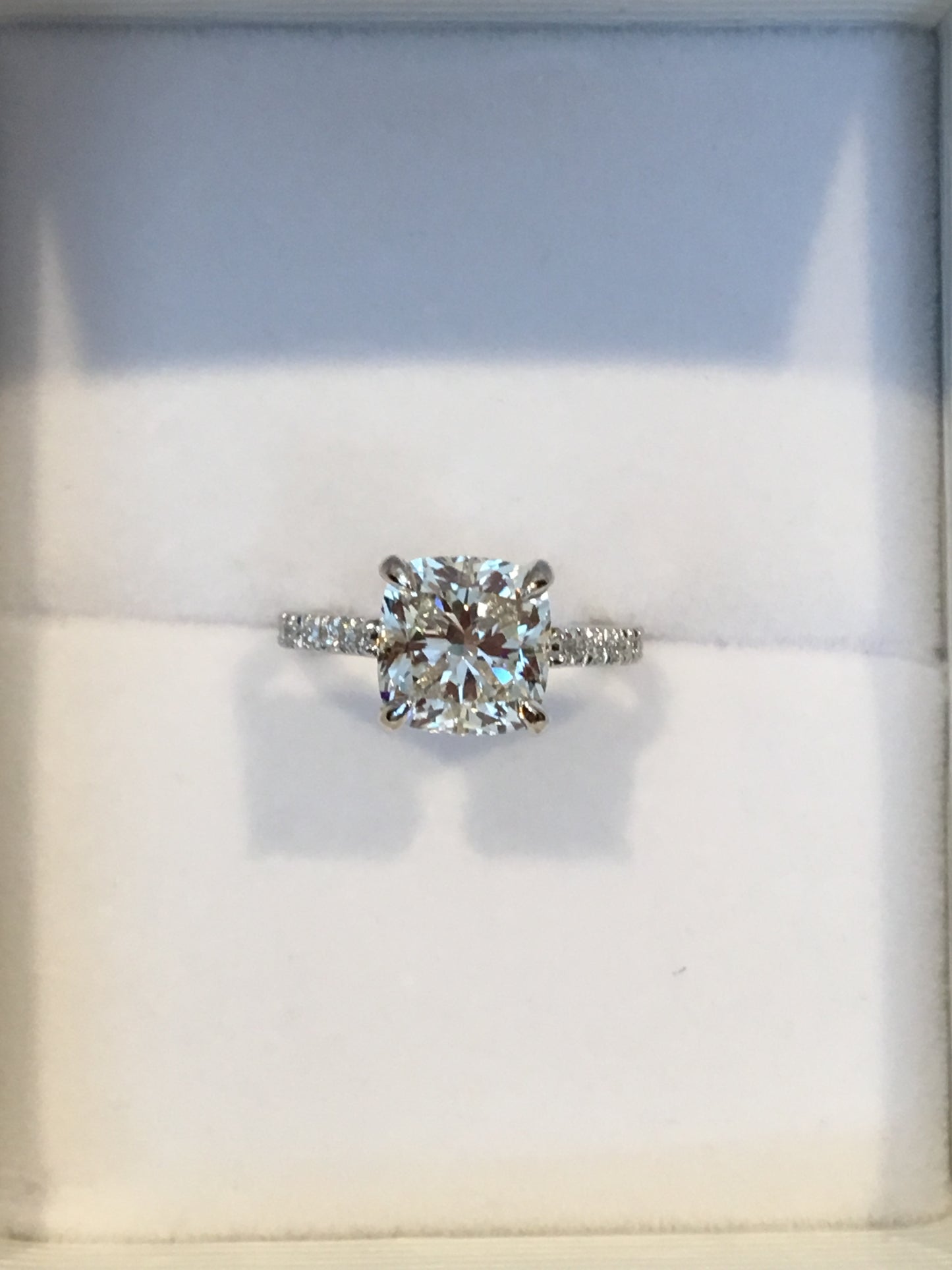 Platinum Diamond Engagement ring