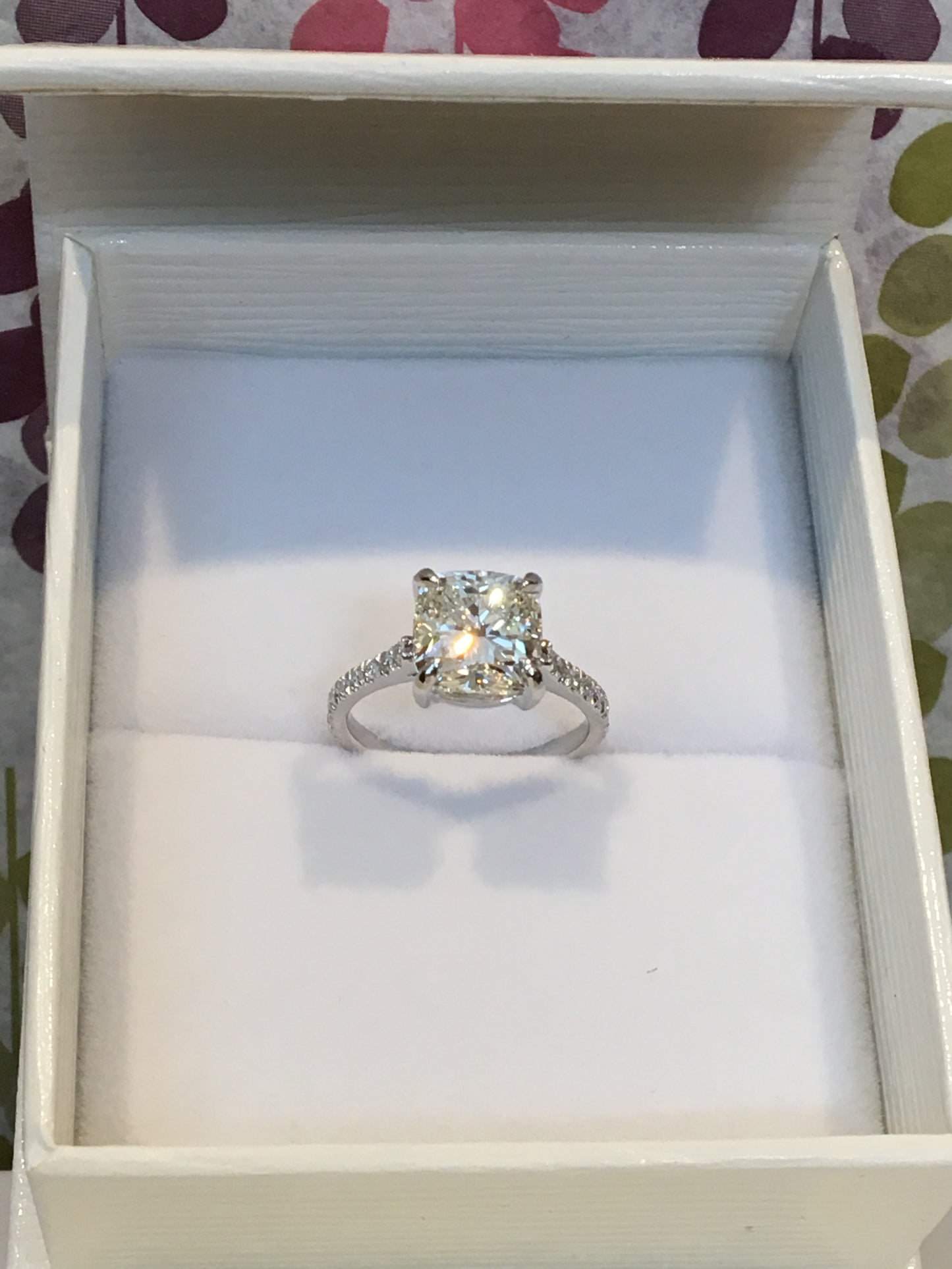 Platinum Diamond Engagement ring