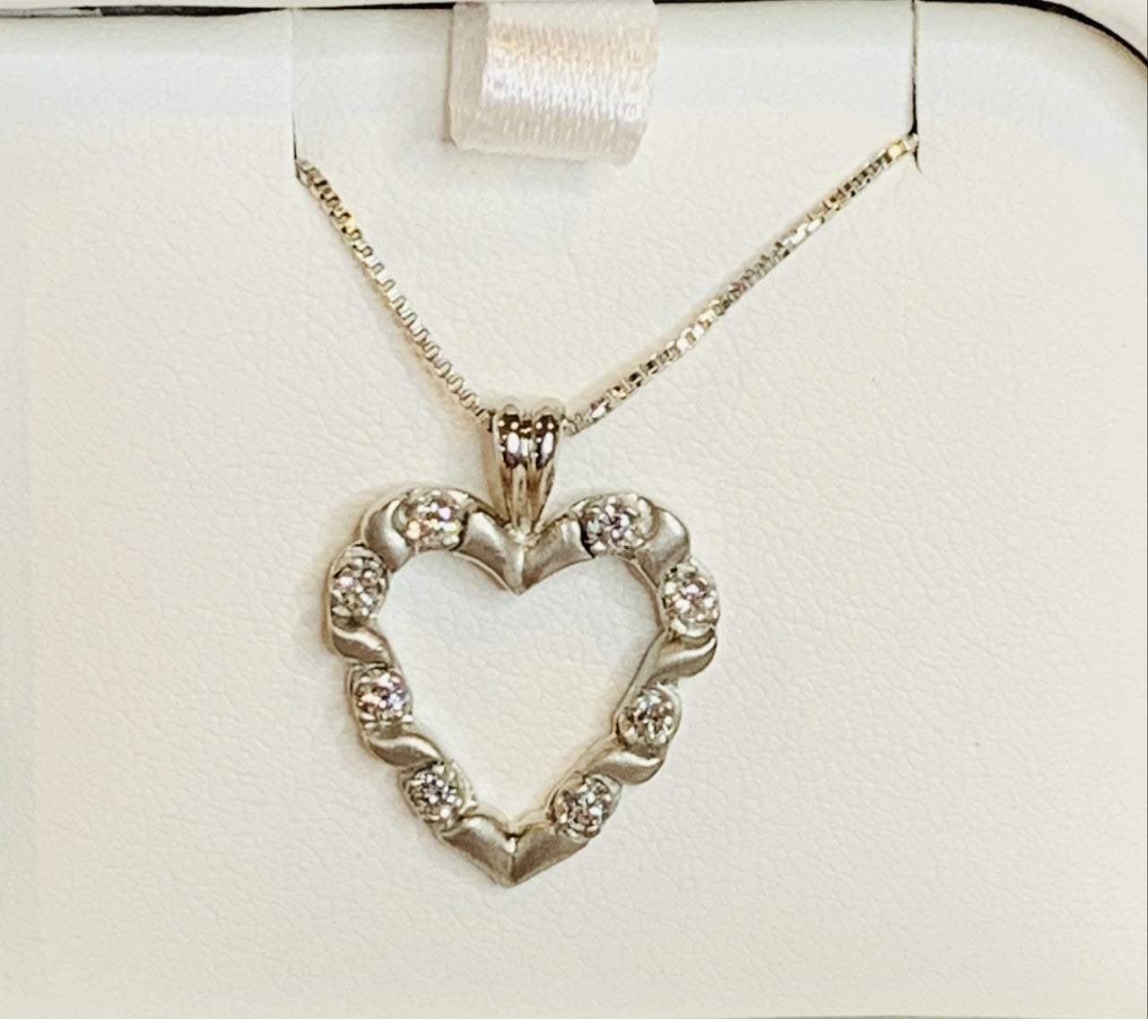 Platinum and Diamond Heart Pendant