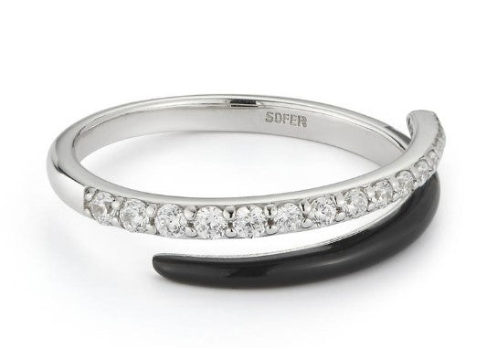 14k white gold and black enamel diamond ring